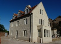 Extension with Tooled Random Rubble and Marnhull window dressings